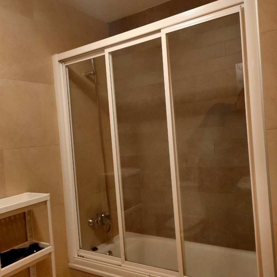 Apartamento En El Centro レウス エクステリア 写真